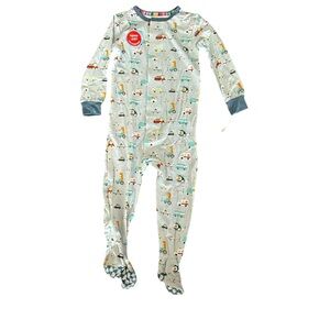 Magnetic Me Giraffic Jam Print magnetic Footie pajamas 12-18 months modal NWT